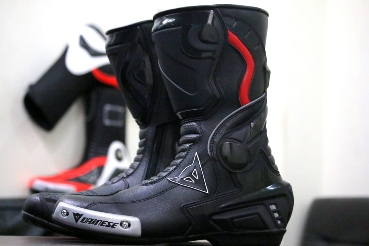Super Speed D1 Motorcycle Leather Suit two piece metal d1 gloves d1 boots full kit