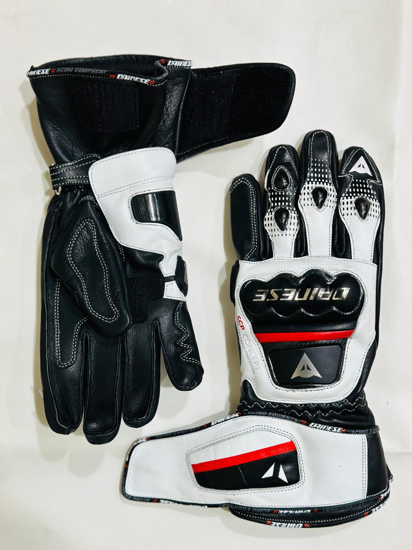 Full Metal 7 Leather Motorcycle Gloves Black/White/Red