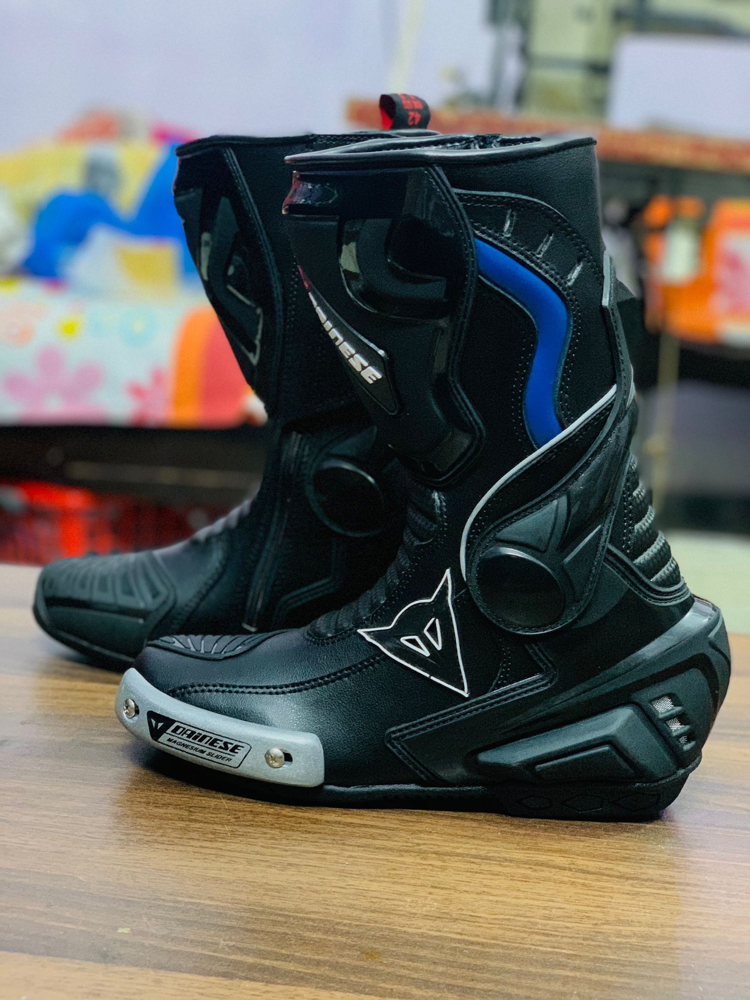 Black Blue Super Speed D1 Motorcycle Leather Suit Two Piece / Metal D1 Gloves / D1 Boots front 2